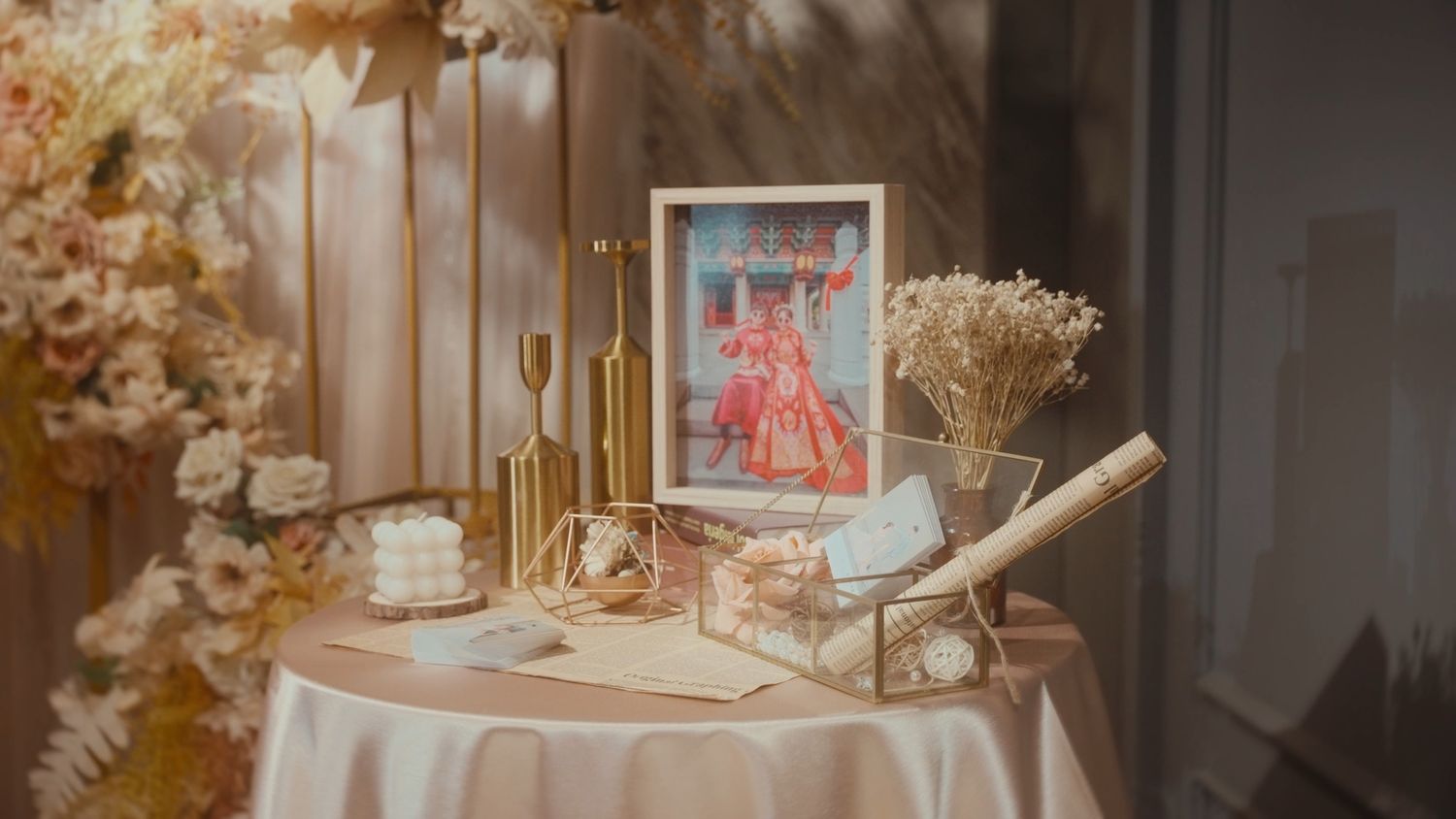 The welcome table with a framed portrait
